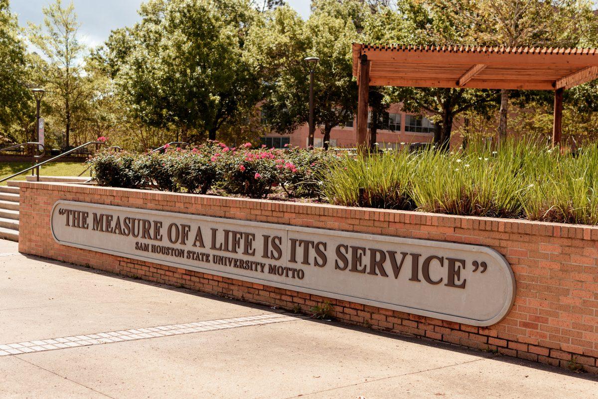 Six gorgeous places on SHSU campus that are perfect for graduation photos