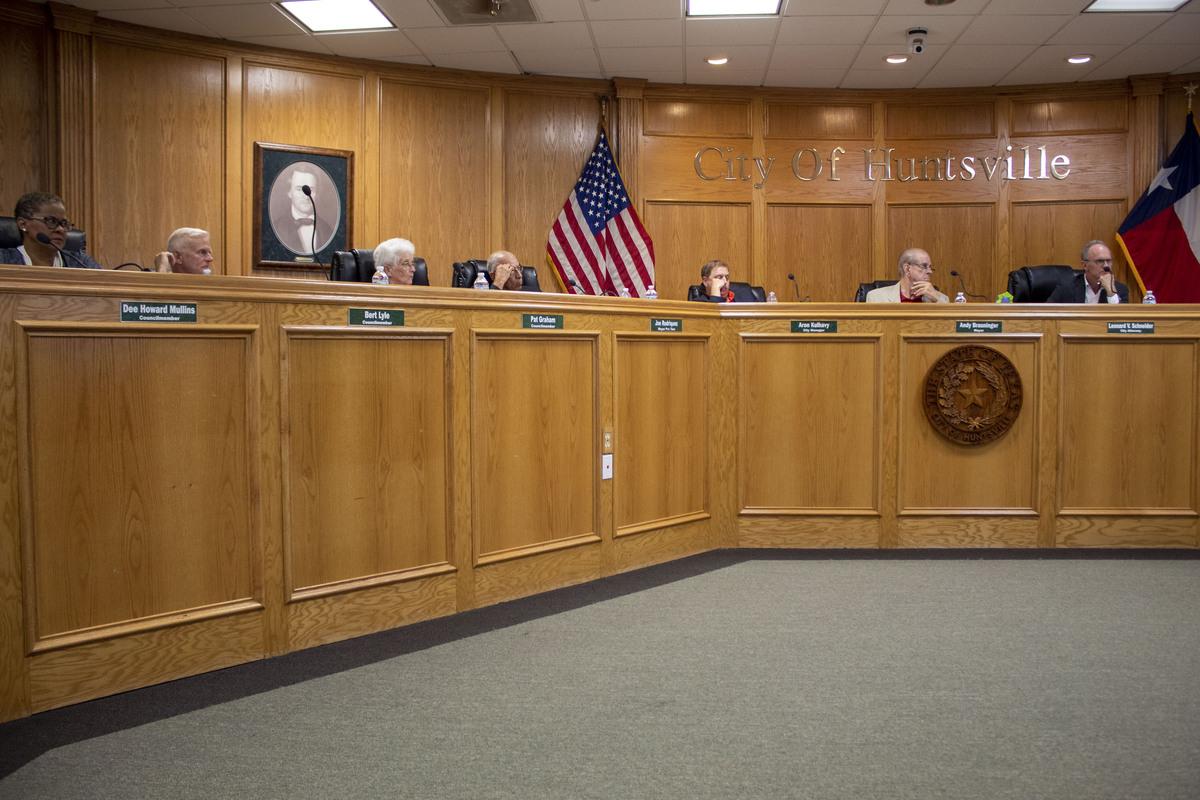 City council votes on new Huntsville expansions