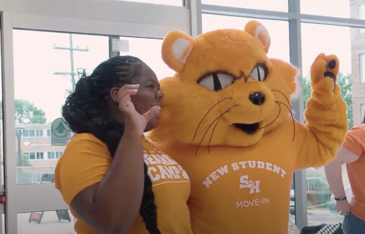 Freshmen arrive on campus as Bearkat Kickoff festivities get underway