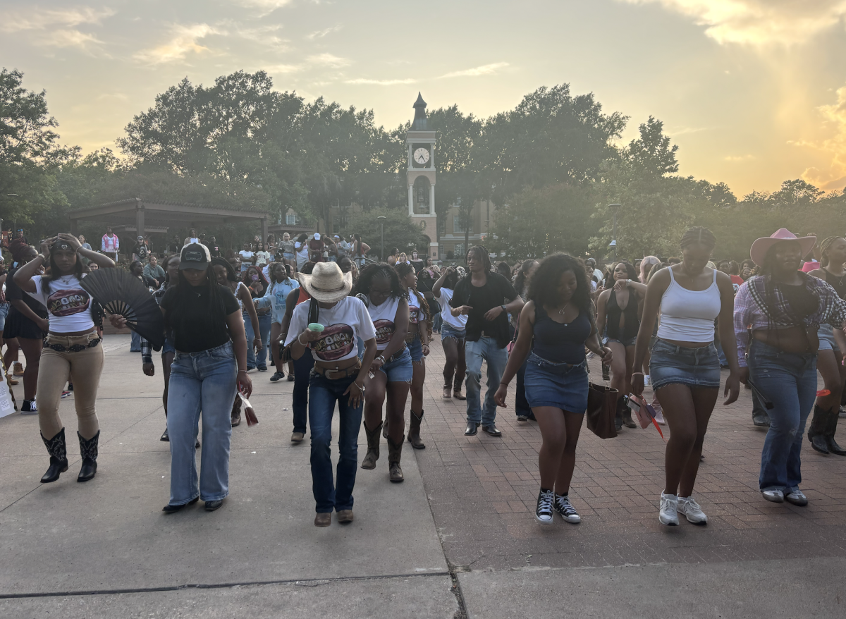 Students gather at Frank Parker Plaza on Aug. 27 for the Black Student Alliance's Blackish event.